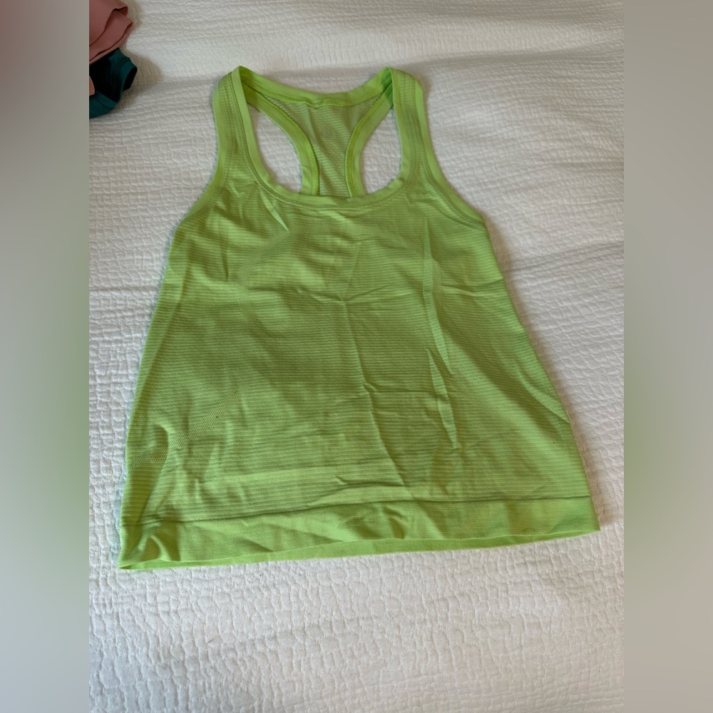 Women’s Lululemon Swiftly-Tech Green Racerback Tank Top size 4